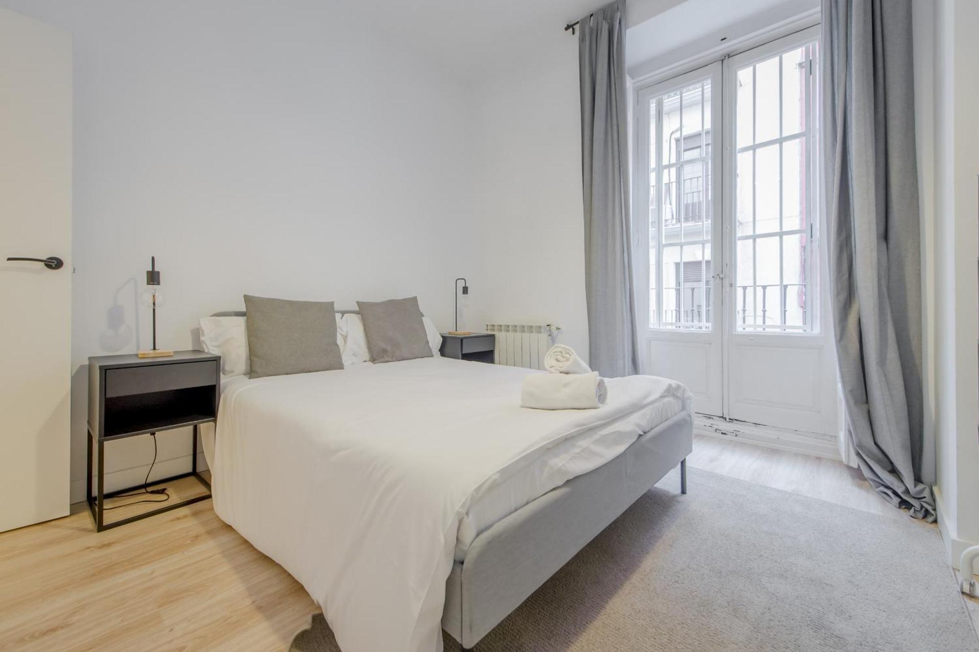 Premium Apt Para 9Pax En Calle Olmo - Centro De Madrid E1 エクステリア 写真