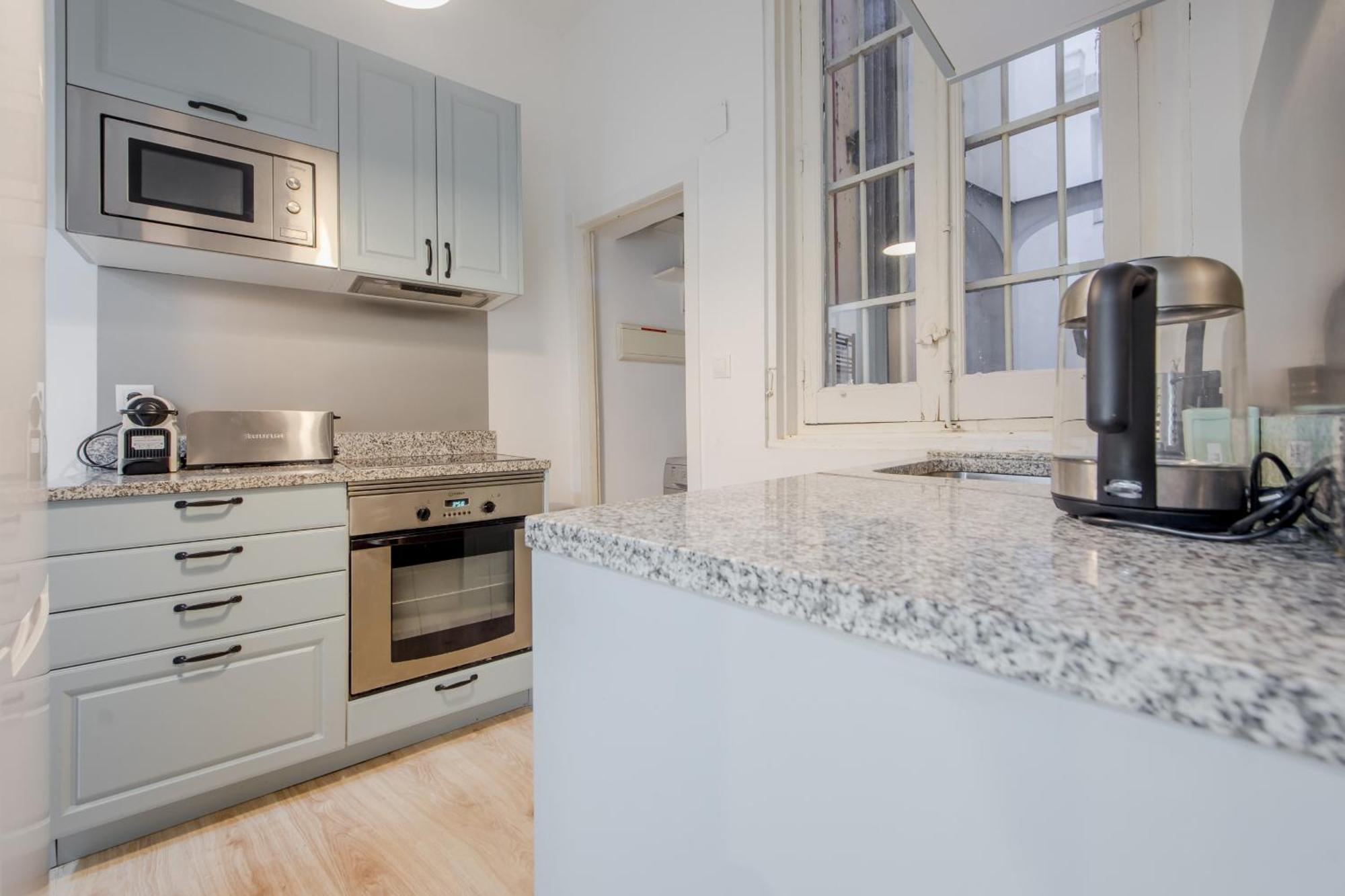 Premium Apt Para 9Pax En Calle Olmo - Centro De Madrid E1 エクステリア 写真